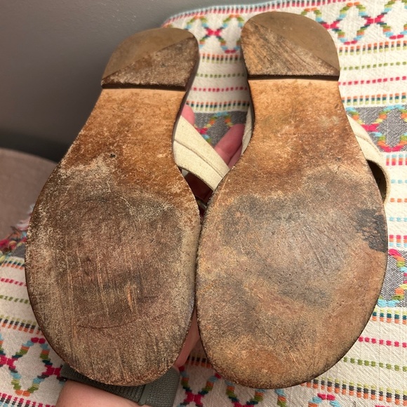 Lilly Pulitzer Mckim Sandals - Picture 6 of 9